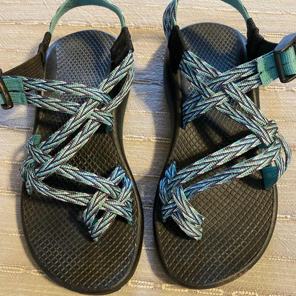 ZX2 Women’s Chaco-size 6